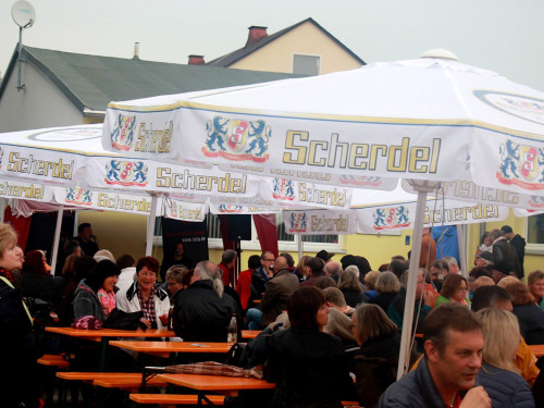 Innenhofkonzert Moschendorf Goller & Götz Wookyvegas Old\'s cool – Foto 4