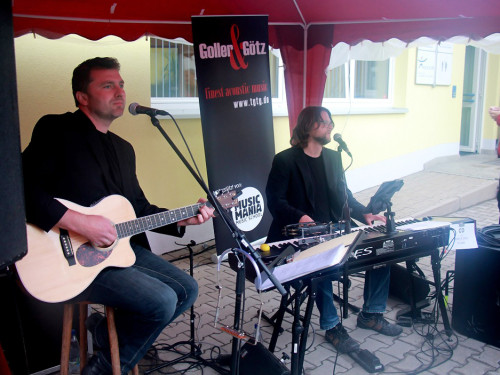 Innenhofkonzert Moschendorf Goller & Götz Wookyvegas Old\'s cool – Foto 9