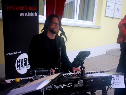 Innenhofkonzert Moschendorf Goller & Götz Wookyvegas Old\'s cool – Foto 12