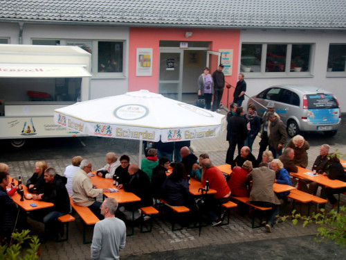 Innenhofkonzert Moschendorf Goller & Götz Wookyvegas Old\'s cool – Foto 21