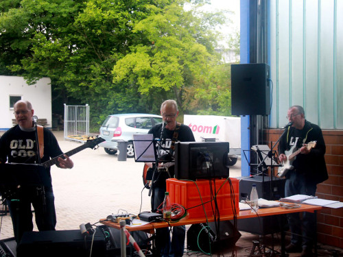 Innenhofkonzert Moschendorf Goller & Götz Wookyvegas Old\'s cool – Foto 36