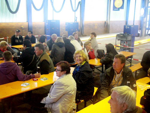 Innenhofkonzert Moschendorf Goller & Götz Wookyvegas Old\'s cool – Foto 40