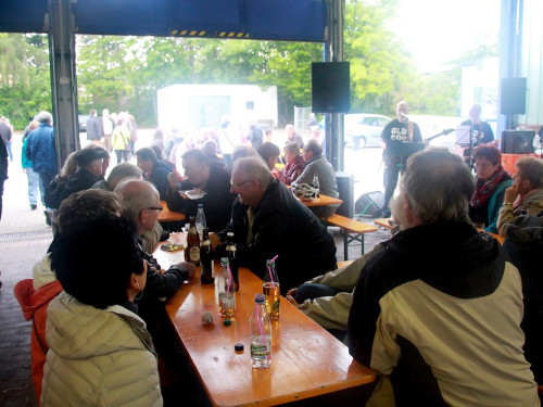 Innenhofkonzert Moschendorf Goller & Götz Wookyvegas Old\'s cool – Foto 41