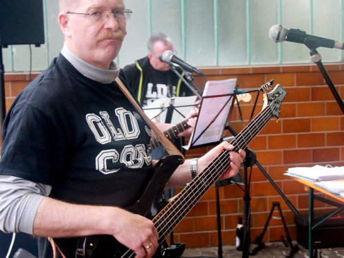 Innenhofkonzert Moschendorf Goller & Götz Wookyvegas Old\'s cool – Foto 43