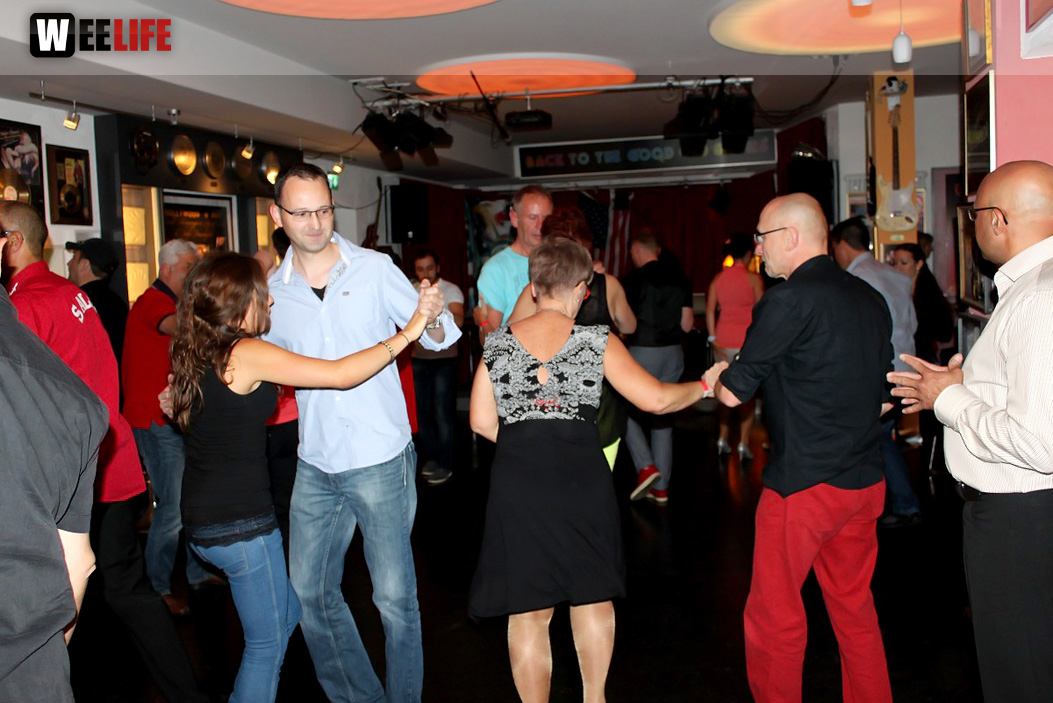 8.LATIN NIGHT Salsa Party