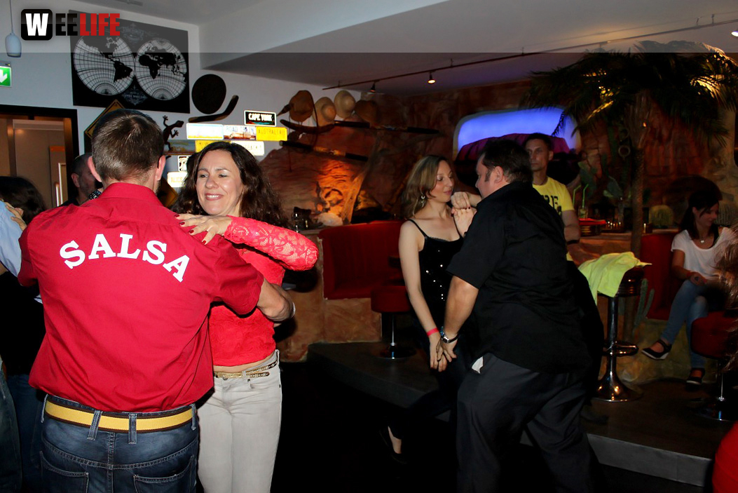 8.LATIN NIGHT Salsa Party