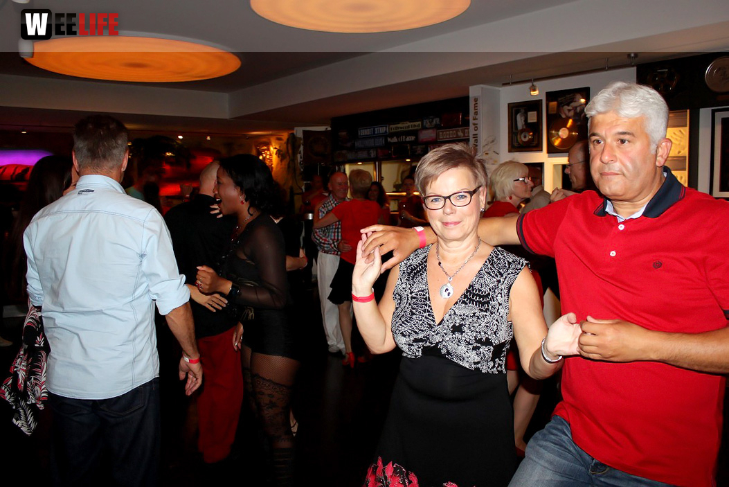 8.LATIN NIGHT Salsa Party