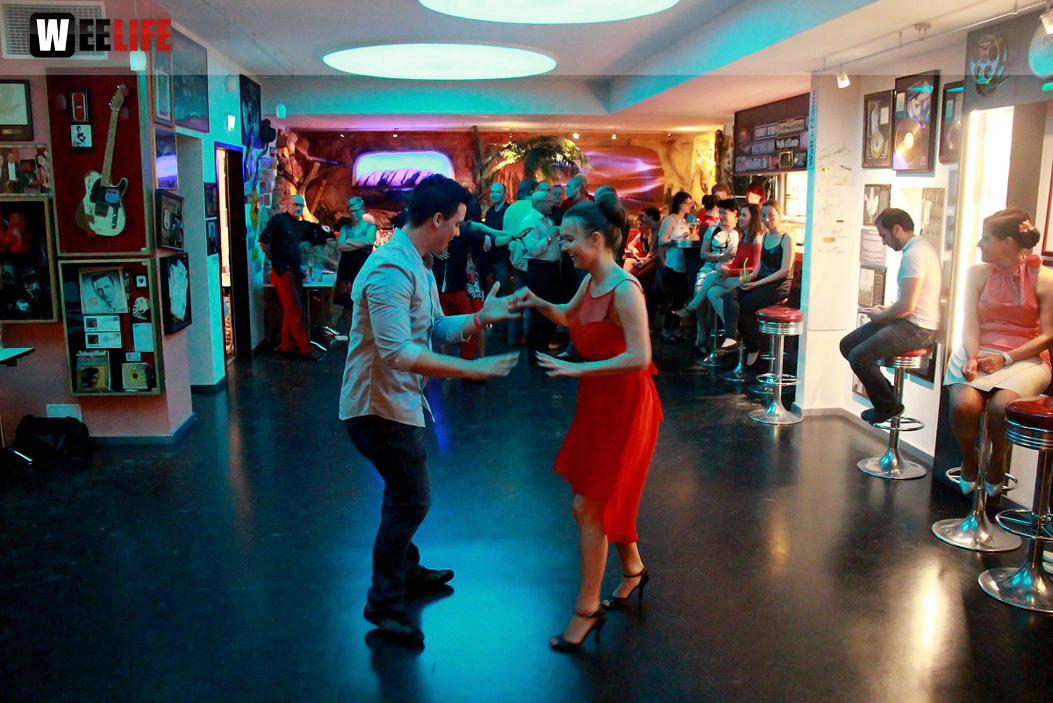 8.LATIN NIGHT Salsa Party
