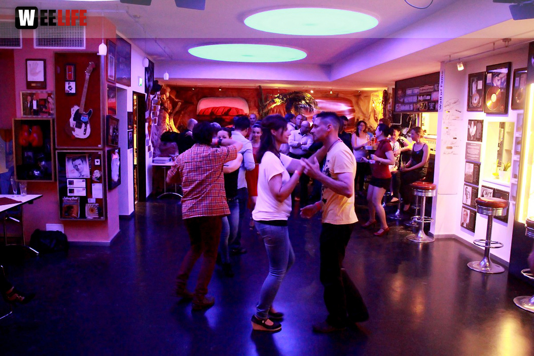 8.LATIN NIGHT Salsa Party