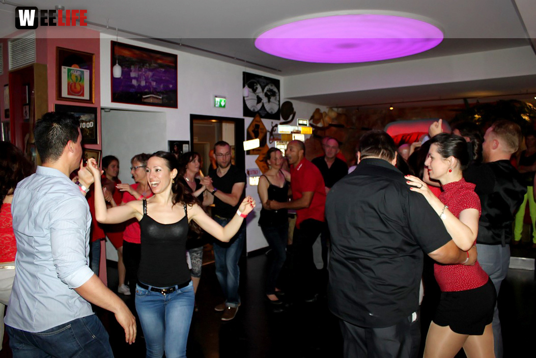 8.LATIN NIGHT Salsa Party