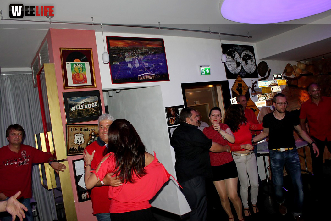 8.LATIN NIGHT Salsa Party