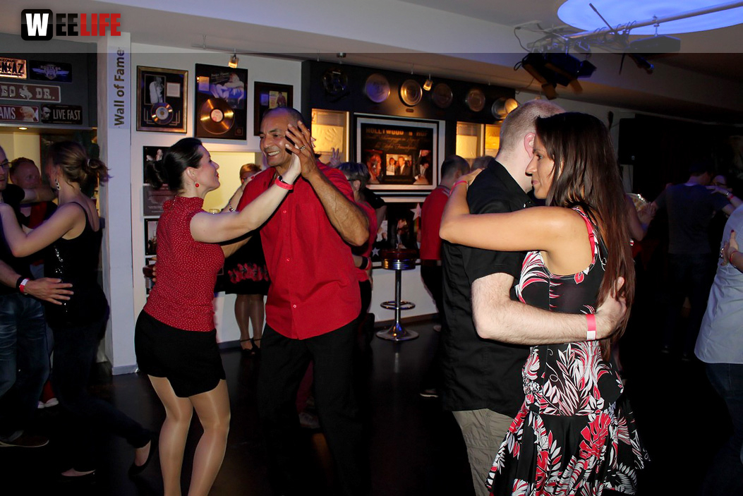 8.LATIN NIGHT Salsa Party