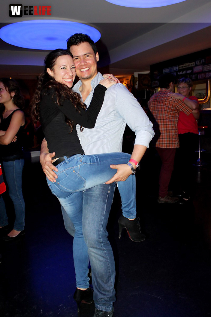 8.LATIN NIGHT Salsa Party