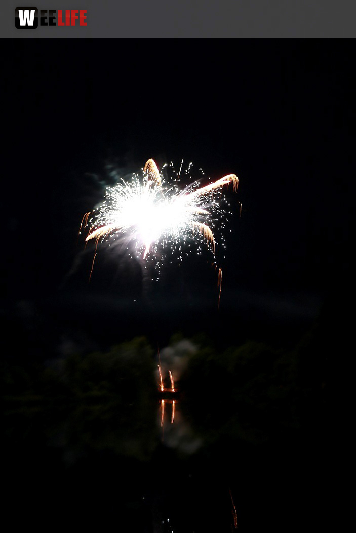 40 Jahre Tauperlitz Seefest  Feuerwerk