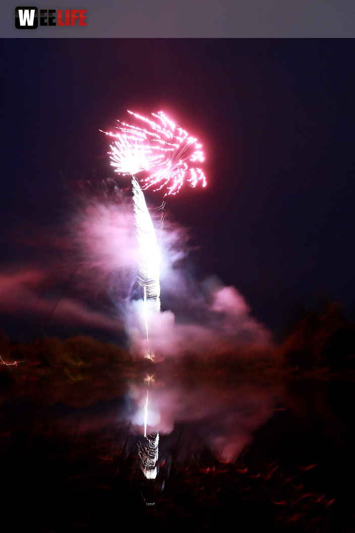 40 Jahre Tauperlitz Seefest  Feuerwerk