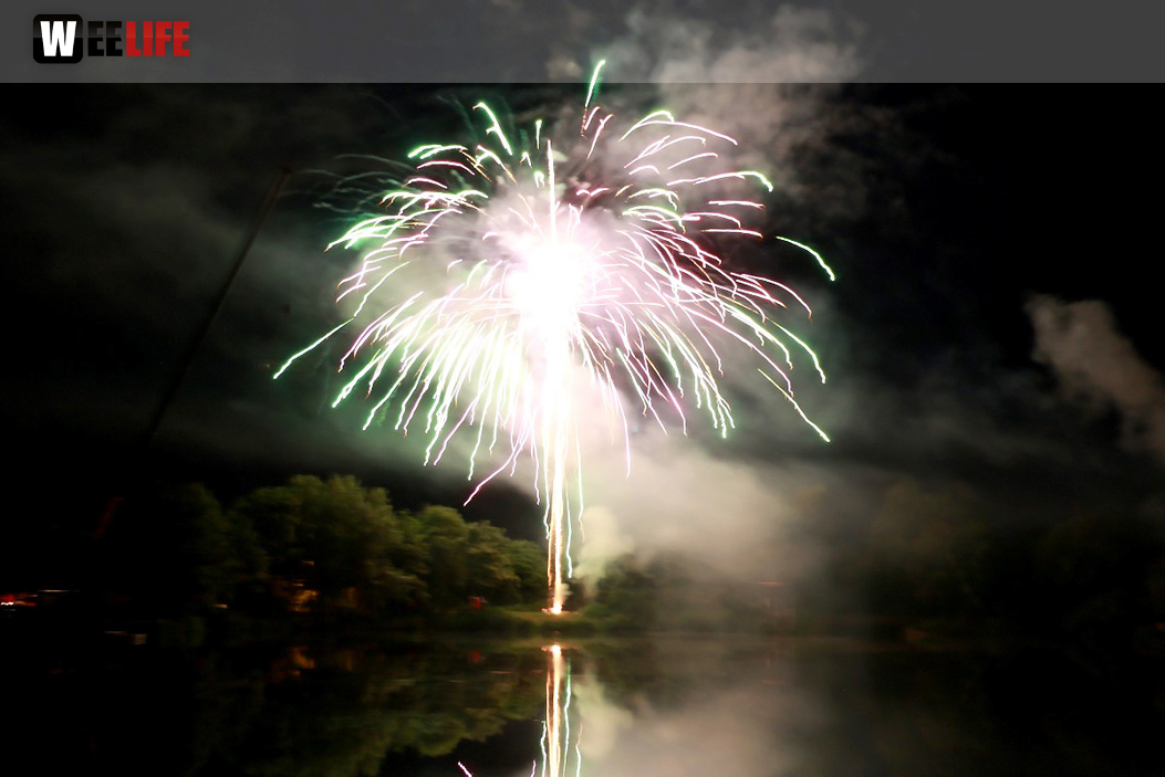 40 Jahre Tauperlitz Seefest  Feuerwerk