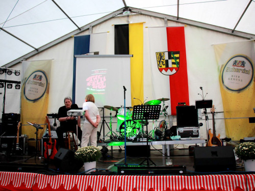 Heimat und  Wiesenfest Oberkotzau mit Fellow Rovers – Foto 36