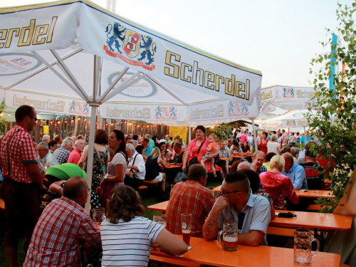 Heimat und  Wiesenfest Oberkotzau mit Fellow Rovers – Foto 37