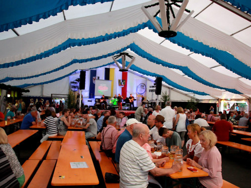 Heimat und  Wiesenfest Oberkotzau mit Fellow Rovers – Foto 45