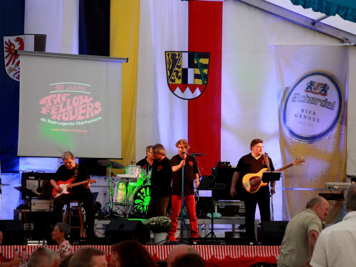 Heimat und  Wiesenfest Oberkotzau mit Fellow Rovers – Foto 46