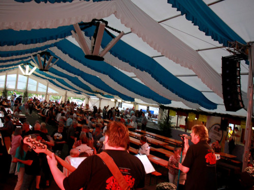 Heimat und  Wiesenfest Oberkotzau mit Fellow Rovers – Foto 60