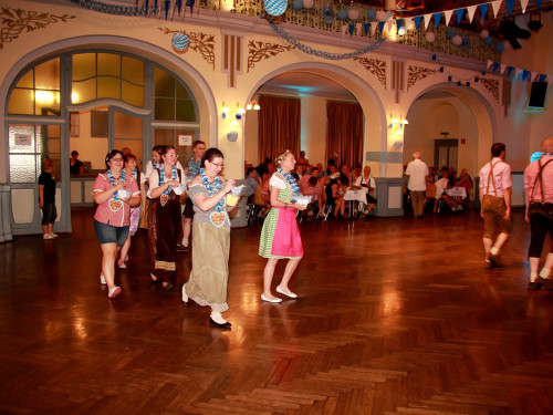 Sommerball O Zapft is Tanzschule Swing – Foto 13