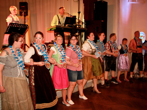 Sommerball O Zapft is Tanzschule Swing – Foto 26