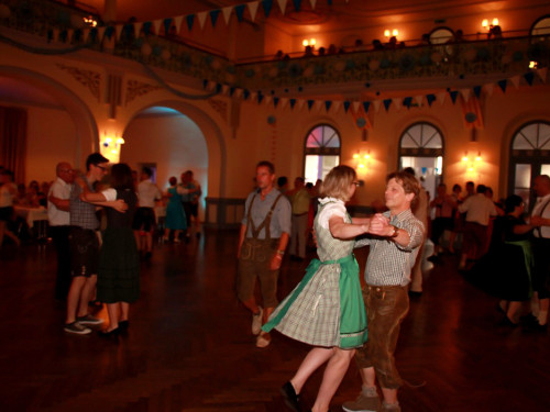 Sommerball O Zapft is Tanzschule Swing – Foto 28