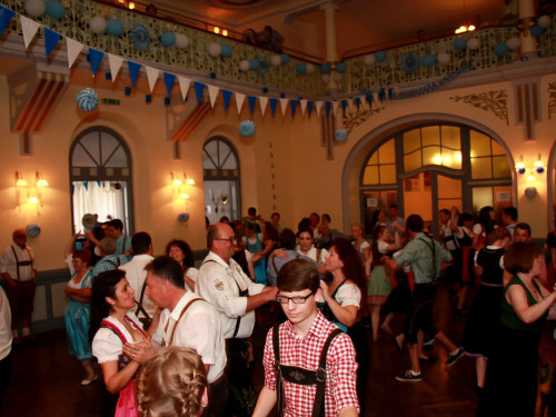 Sommerball O Zapft is Tanzschule Swing – Foto 46