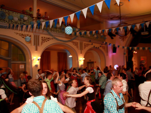 Sommerball O Zapft is Tanzschule Swing – Foto 47
