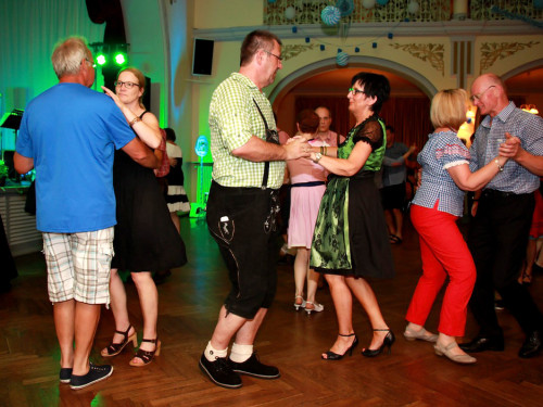 Sommerball O Zapft is Tanzschule Swing – Foto 76