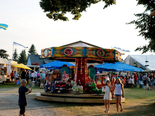 150 Jahre Wiesenfest Berg mit histroische Wiesenspiele Töpener Blasmusik – Foto 44