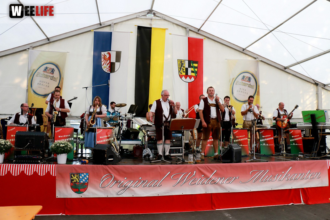Heimat- u. Wiesenfest Oberkotzau Orginal Weidnermusikanten