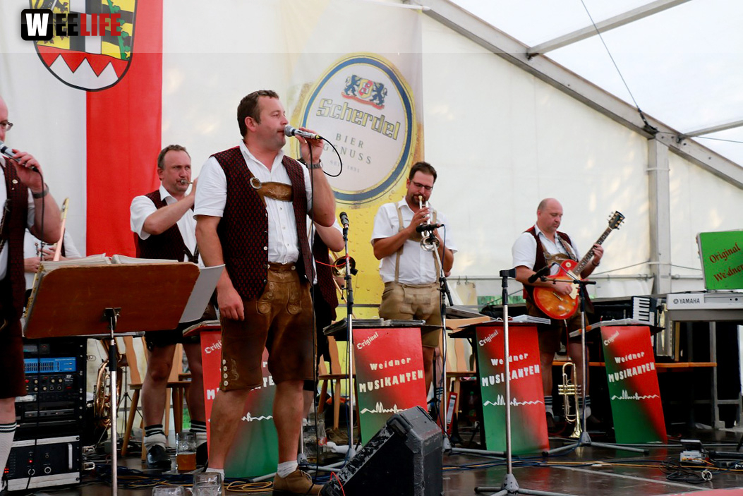 Heimat- u. Wiesenfest Oberkotzau Orginal Weidnermusikanten