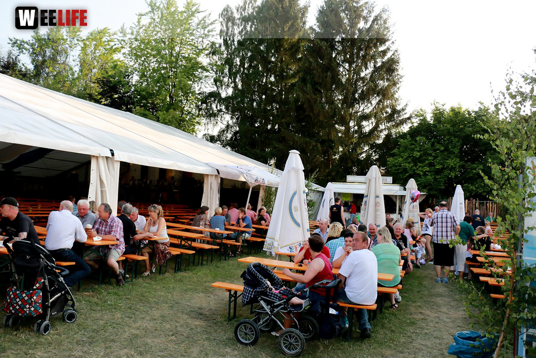 Heimat- u. Wiesenfest Oberkotzau Orginal Weidnermusikanten