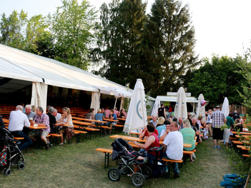 Heimat- u. Wiesenfest Oberkotzau Orginal Weidnermusikanten – Foto 35