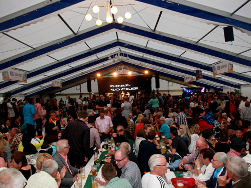 Wiesenfest Münchberg 2015 Dorfrocker – Foto 7