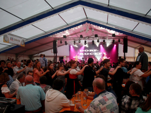 Wiesenfest Münchberg 2015 Dorfrocker – Foto 68