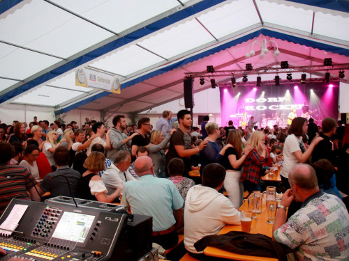Wiesenfest Münchberg 2015 Dorfrocker – Foto 71