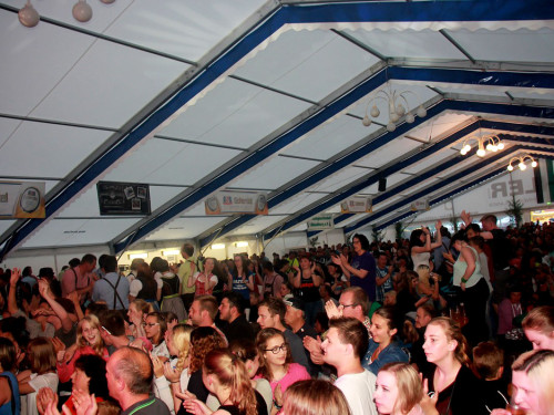 Wiesenfest Münchberg 2015 Dorfrocker – Foto 77