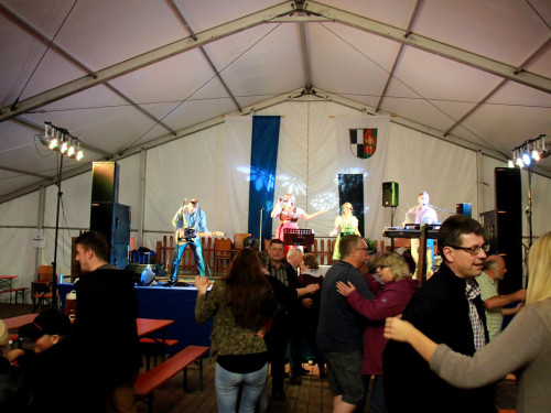 Wiesenfest Naila mit Pina Colada und Feuerwerk – Foto 7