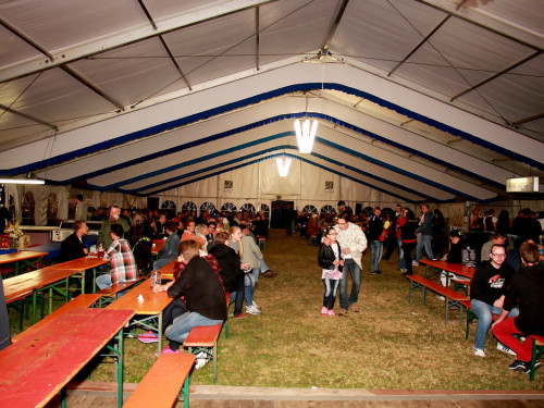 Wiesenfest Naila mit Pina Colada und Feuerwerk – Foto 16