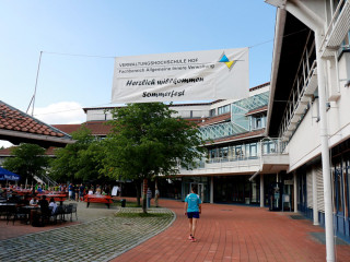 Vorschau des vorherigen Fotos