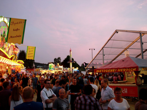 Wiesenfest Schwarzenbach Saale mit Partyteufel – Foto 5