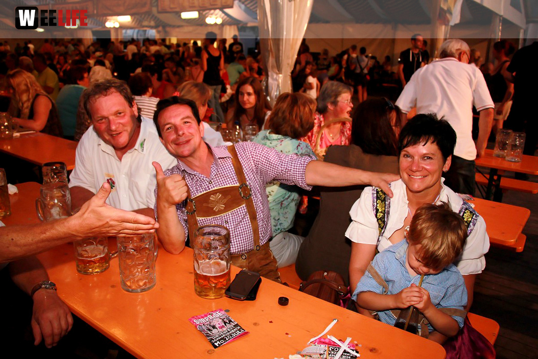 Wiesenfest Schwarzenbach Saale mit Partyteufel