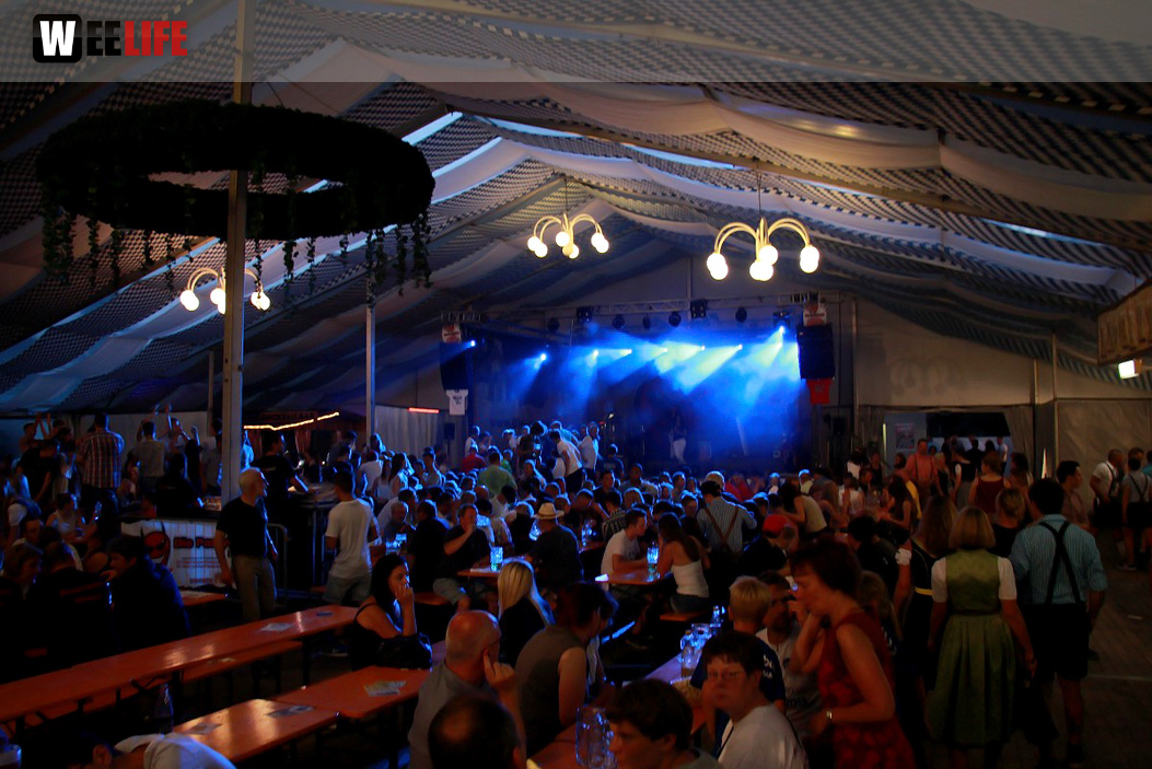 Wiesenfest Schwarzenbach Saale mit Partyteufel