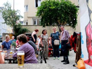 Vorschau des vorherigen Fotos