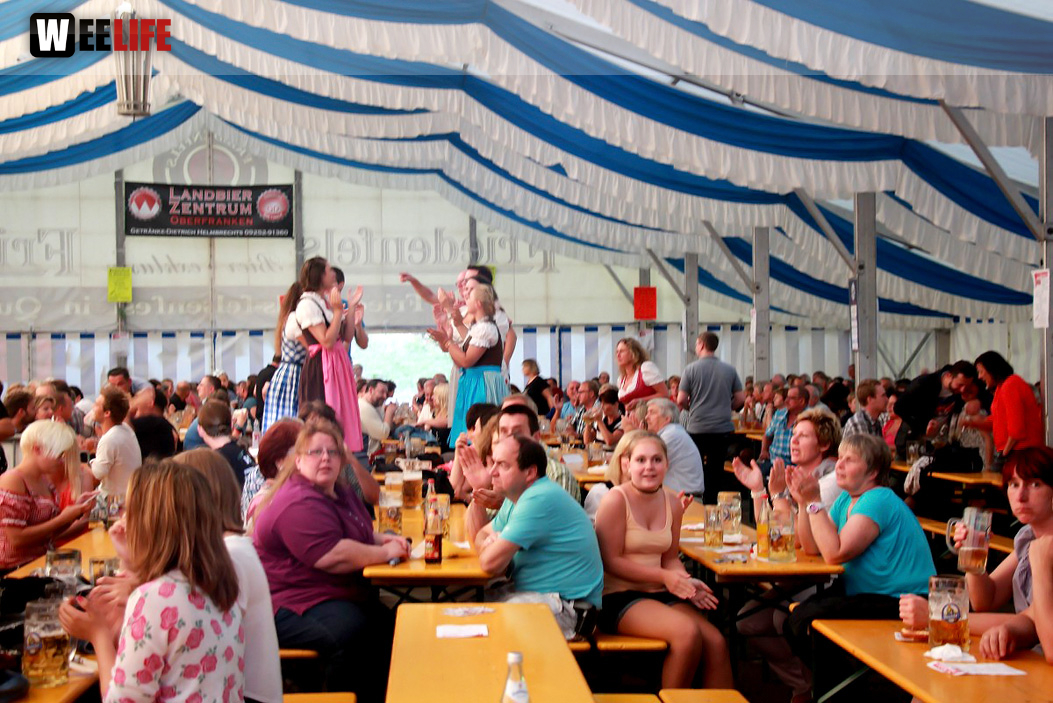 Wiesenfest Helmbrechts mit die Partyteufel