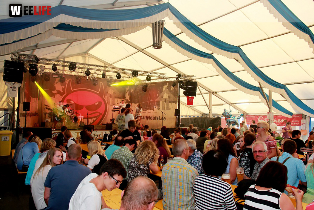 Wiesenfest Helmbrechts mit die Partyteufel