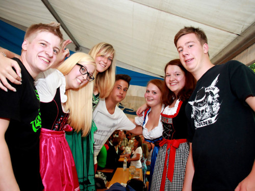 Wiesenfest Helmbrechts mit die Partyteufel – Foto 46